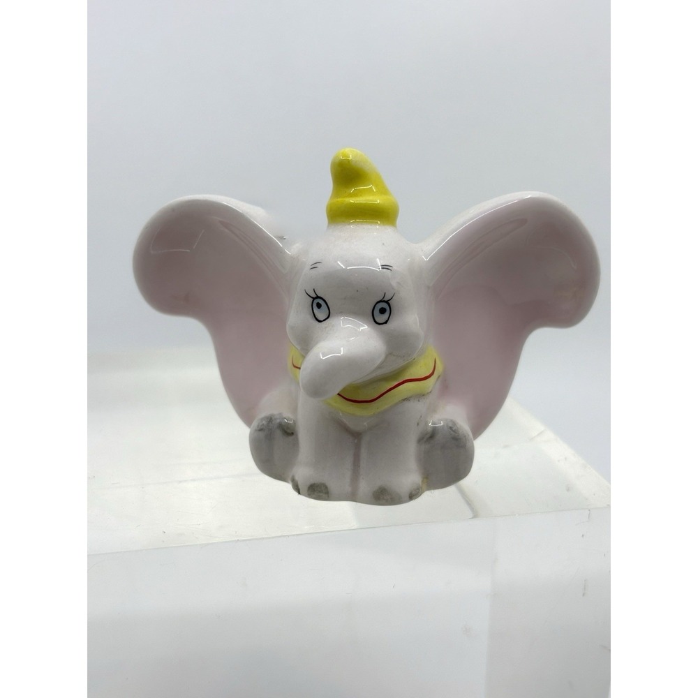 DUMBO DISNEY CERAMIC VINTAGE 2-1/2" FIGURINE CIRCUS ELEPHANT CARTOON CHARACTER